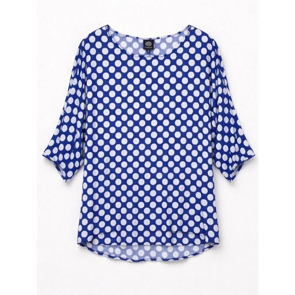 Bobeau blue and white popover polka dot blouse